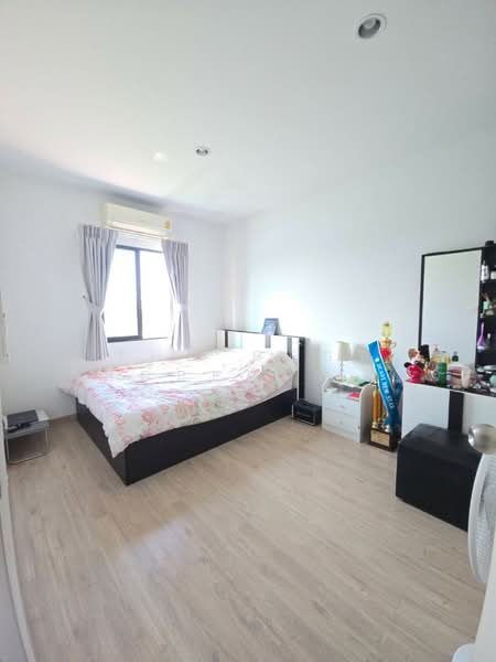 Puri Wongwaen-Lamlukka, Pathum Thani, Suan Kaset Road, Lat Sawai, Lam Luk Ka, Pathum Thani, 3 Bedrooms, 100 sqm, Townhouse For Sale, by The Best Property แก้ว (รหัสตัวแทน 1432) Line ID :, 500189544 - DDproperty.com