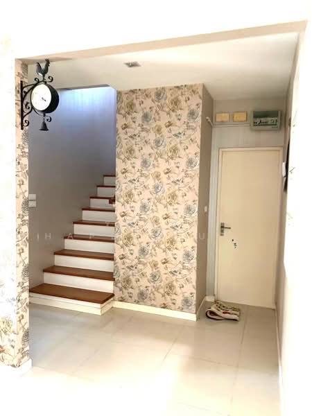 Mantana Lake Watcharapol, Bangkok, Sukhaphiban 5 Road, O-Ngoen, Sai Mai, Bangkok, 4 Bedrooms, 220 sqm, Single Detached House For Sale, by รพีร์ทัธ Rhapeethut (ทัธ), 500189561 - DDproperty.com