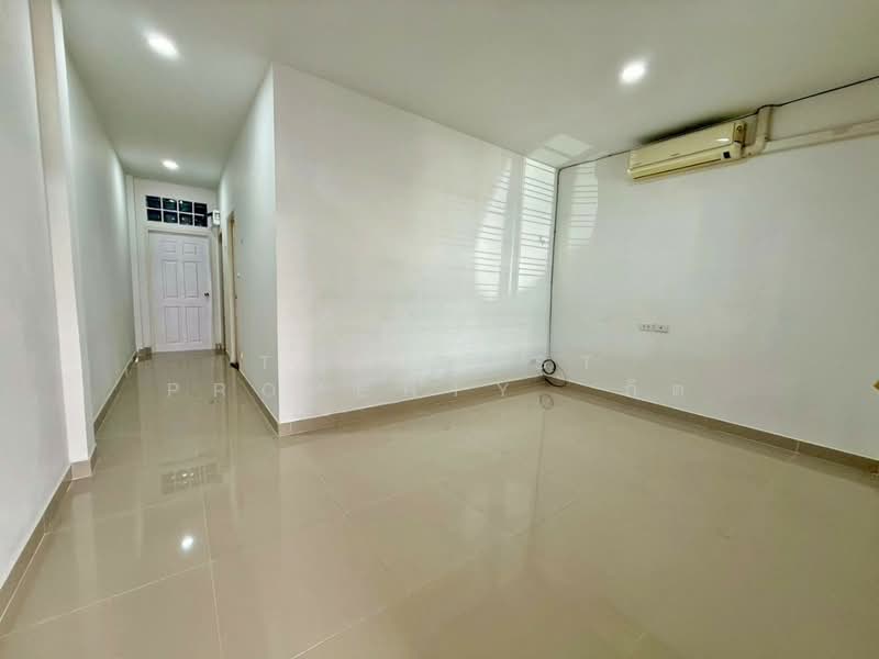หมู่บ้านเพชรลดา 3 แพรกษา-เทพารักษ์ แพรกษาใหม่ สมุทรปราการ, Samut Prakan, Phreak Sa Mai, Muang Samut Prakarn, Samut Prakan, 1 Bedroom, 45 sqm, Townhouse For Sale, by The Best Property  กิต, 500189603 - DDproperty.com