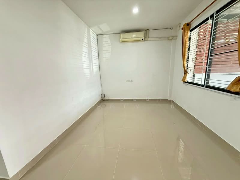 หมู่บ้านเพชรลดา 3 แพรกษา-เทพารักษ์ แพรกษาใหม่ สมุทรปราการ, Samut Prakan, Phreak Sa Mai, Muang Samut Prakarn, Samut Prakan, 1 Bedroom, 45 sqm, Townhouse For Sale, by The Best Property  กิต, 500189603 - DDproperty.com