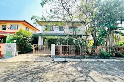 ขาย - บ้านปาริชาติ ถนนคุ้มเกล้า, กรุงเทพ