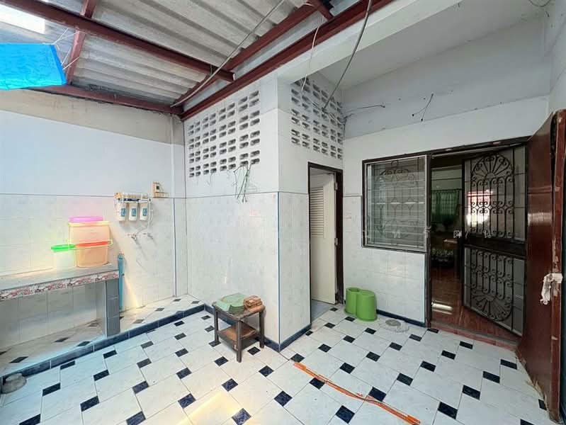 เฟื่องฟ้า 9 เฟส 1 (Fueang Fa Villa 9 Phase 1), สมุทรปราการ, แพรกษา, เมืองสมุทรปราการ, สมุทรปราการ, 90 ตร.ม., ทาวน์เฮ้าส์ ขาย, โดย คุณ มณฑิดา อุณหรัตน์ (เอม), 500189646 - DDproperty.com