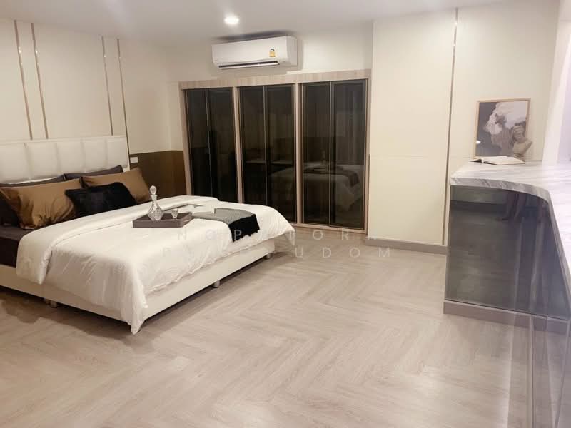 President Park Sukhumvit 24, Bangkok, 99 Sukhumvit 24 Alley, Khlongtoei Nua, Watthana, Bangkok, 3 Bedrooms, 223 sqm, Condo For Sale, by Nopatorn Prem-udom, 500189656 - DDproperty.com