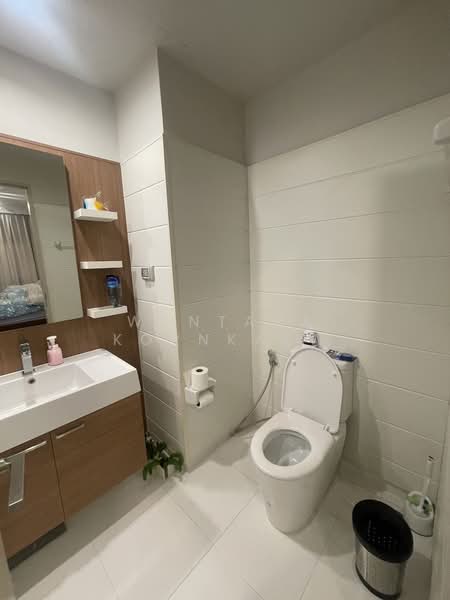 Q House Condo Sathorn, Bangkok, Thonburi Road, Khlong Ton Sai, Khlong San, Bangkok, 2 Bedrooms, 72 sqm, Condo For Rent, by Wantana Kornkaew, 500189666 - DDproperty.com