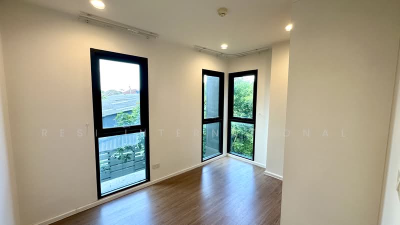 B Republic Sukhumvit 101/1, Bangkok, 101 Sukhumvit, Bang Chak, Phra Khanong, Bangkok, 3 Bedrooms, 83 sqm, Condo For Sale, by RESI International, 500189671 - DDproperty.com