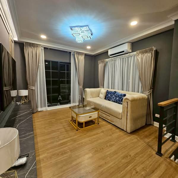 Centro Bangna, Samut Prakan, 111 Soi 3, Bang Kaeo, Bang Plee, Samut Prakan, 5 Bedrooms, 300 sqm, Single Detached House For Rent, by Airada Parasarn, 500189674 - DDproperty.com