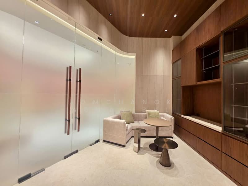 Dusit Central Park (Residences), Bangkok, 946 Rama 4 Road, Silom, Bang Rak, Bangkok, 1 Bedroom, 66 sqm, Condo For Sale, by Jomchanok Aswavibul, 500189682 - DDproperty.com