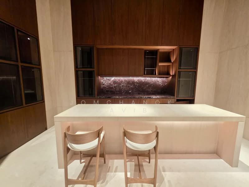 Dusit Central Park (Residences), Bangkok, 946 Rama 4 Road, Silom, Bang Rak, Bangkok, 1 Bedroom, 66 sqm, Condo For Sale, by Jomchanok Aswavibul, 500189682 - DDproperty.com