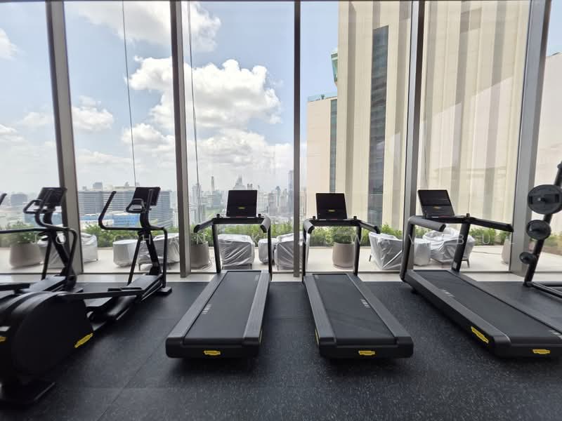 Dusit Central Park (Residences), Bangkok, 946 Rama 4 Road, Silom, Bang Rak, Bangkok, 1 Bedroom, 66 sqm, Condo For Sale, by Jomchanok Aswavibul, 500189682 - DDproperty.com