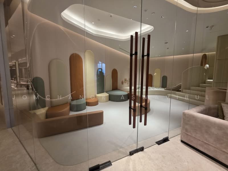 Dusit Central Park (Residences), Bangkok, 946 Rama 4 Road, Silom, Bang Rak, Bangkok, 1 Bedroom, 66 sqm, Condo For Sale, by Jomchanok Aswavibul, 500189682 - DDproperty.com