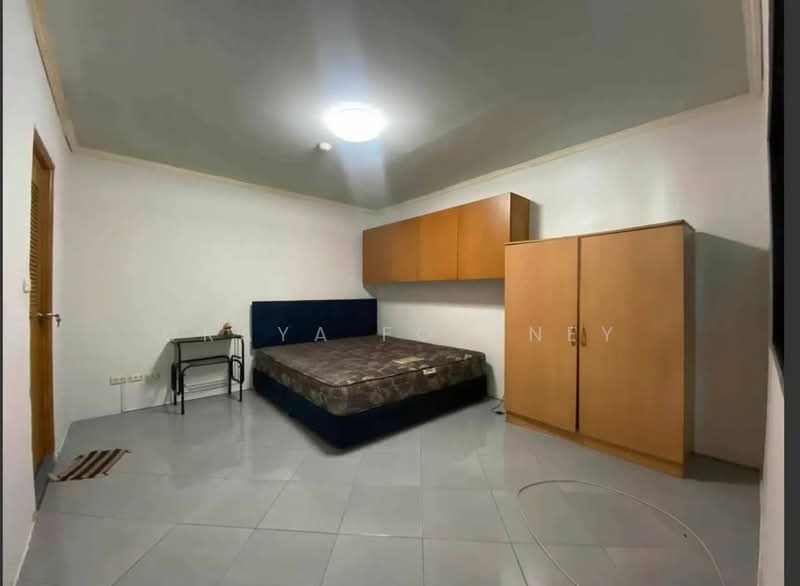 J.C. Tower, Bangkok, Soi Sukhumvit 55, Khlong Tan Nua, Watthana, Bangkok, 1 Bedroom, 79 sqm, Condo For Sale, by Oraya Fortney, 500189729 - DDproperty.com