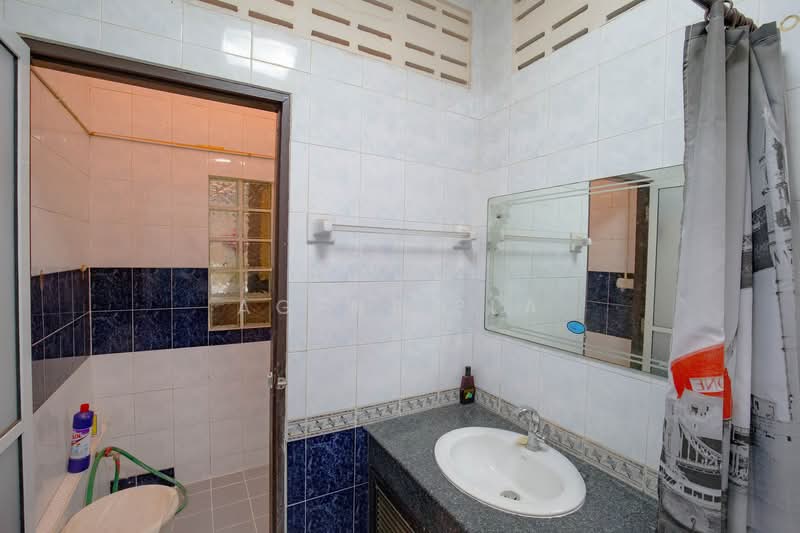 4-story townhouse for rent in Warathorn Ville, Pattanakarn 44 (SPSAD3867), Bangkok, Suan Luang, Suan Luang, Bangkok, 5 Bedrooms, 300 sqm, Townhouse For Rent, by Agent Pla, 500189740 - DDproperty.com