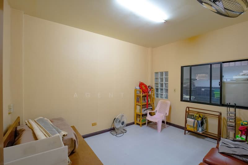 4-story townhouse for rent in Warathorn Ville, Pattanakarn 44 (SPSAD3867), Bangkok, Suan Luang, Suan Luang, Bangkok, 5 Bedrooms, 300 sqm, Townhouse For Rent, by Agent Pla, 500189740 - DDproperty.com