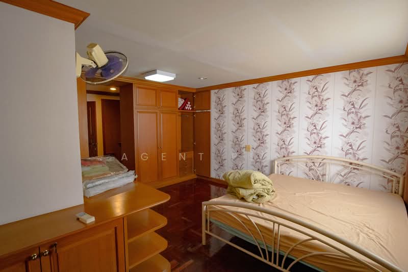 4-story townhouse for rent in Warathorn Ville, Pattanakarn 44 (SPSAD3867), Bangkok, Suan Luang, Suan Luang, Bangkok, 5 Bedrooms, 300 sqm, Townhouse For Rent, by Agent Pla, 500189740 - DDproperty.com