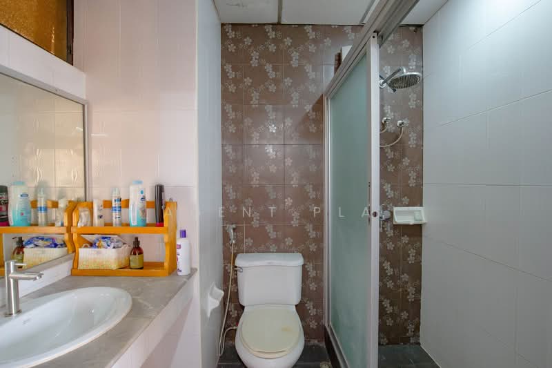 4-story townhouse for rent in Warathorn Ville, Pattanakarn 44 (SPSAD3867), Bangkok, Suan Luang, Suan Luang, Bangkok, 5 Bedrooms, 300 sqm, Townhouse For Rent, by Agent Pla, 500189740 - DDproperty.com