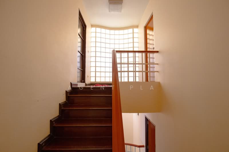 4-story townhouse for rent in Warathorn Ville, Pattanakarn 44 (SPSAD3867), Bangkok, Suan Luang, Suan Luang, Bangkok, 5 Bedrooms, 300 sqm, Townhouse For Rent, by Agent Pla, 500189740 - DDproperty.com