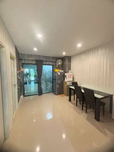 V Compound Bangna-Srinakarin : วี คอมพาวด์ บางนา-ศรีนครินทร์, สมุทรปราการ, บางแก้ว, บางพลี, สมุทรปราการ, 120 ตร.ม., บ้านเดี่ยว ขาย, โดย The Best Property ปุ้ย, 500189746 - DDproperty.com