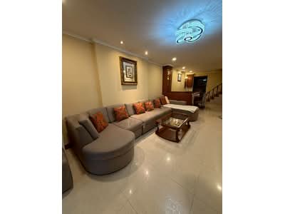 ขาย - ทาวน์โฮมในซอยสุขุมวิท 65 ใกล้บีทีเอส ขายพร้อมเฟอร์สวย แต่งครบ R89, กรุงเทพ