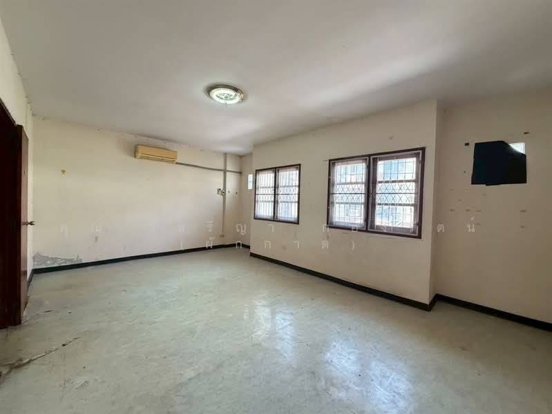 บ้านสุชา 2 ( Baan Sucha 2 ), Bangkok, Nong Kang Plu, Nong Khaem, Bangkok, 5 Bedrooms, 120 sqm, Townhouse For Sale, by คุณ วัชรีญา กองรัตน์ (ผักกาด), 500189765 - DDproperty.com