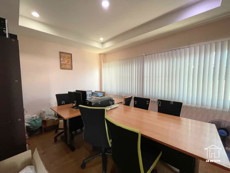 ขาย **ออฟฟิศ พร้อม โกดัง** รามอินทรา 65 แยก 2-18 เหมาะกับธุรกิจขนาดย่อม (SME)**จอดรถได้ 6-8 คัน, Bangkok, Ram Inthra, Khan Na Yao, Bangkok, , 200 sqm, Warehouse/Factory For Sale, by วิจิตรา จิตรวงษ์ตระกูล, 500189777 - DDproperty.com