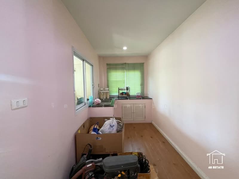 ขาย - ขาย **ออฟฟิศ พร้อม โกดัง** รามอินทรา 65 แยก 2-18 เหมาะกับธุรกิจขนาดย่อม (SME)**จอดรถได้ 6-8 คัน, กรุงเทพ