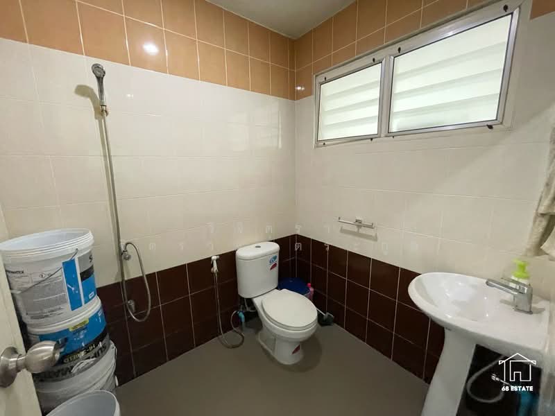 ขาย - ขาย **ออฟฟิศ พร้อม โกดัง** รามอินทรา 65 แยก 2-18 เหมาะกับธุรกิจขนาดย่อม (SME)**จอดรถได้ 6-8 คัน, กรุงเทพ