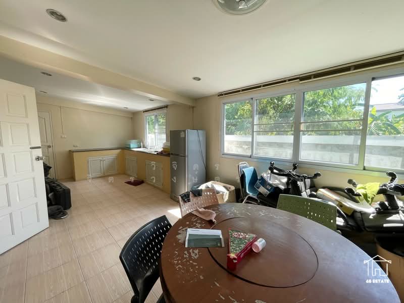 ขาย **ออฟฟิศ พร้อม โกดัง** รามอินทรา 65 แยก 2-18 เหมาะกับธุรกิจขนาดย่อม (SME)**จอดรถได้ 6-8 คัน, Bangkok, Ram Inthra, Khan Na Yao, Bangkok, , 200 sqm, Warehouse/Factory For Sale, by วิจิตรา จิตรวงษ์ตระกูล, 500189777 - DDproperty.com