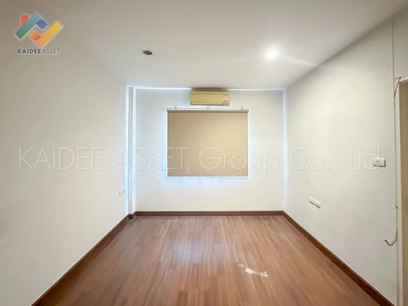 Lumpini Town Place Ratchayothin-Sena, Bangkok, Chan Kasem, Chatuchak, Bangkok, 3 Bedrooms, 150 sqm, Townhouse For Sale, by Kannisa Thanwatthanakrirkul, 500189780 - DDproperty.com