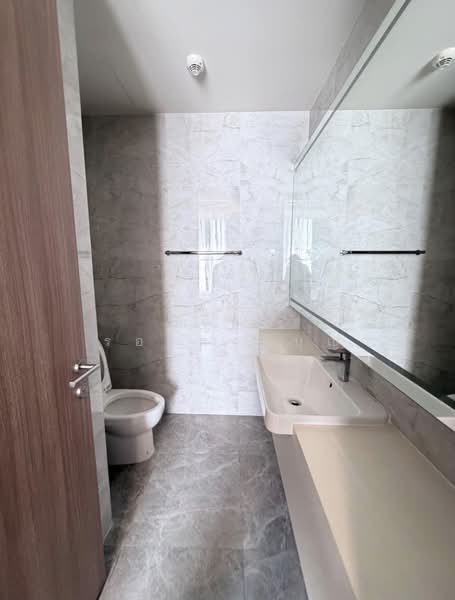 Noble Around Sukhumvit 33, Bangkok, 17 Soi Sukhumvit 33, Khlong Tan Nua, Watthana, Bangkok, 1 Bedroom, 35 sqm, Condo For Rent, by สุเทพ รอดด้วยบุญ, 500189788 - DDproperty.com