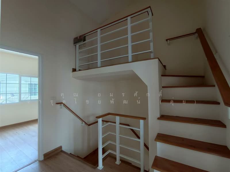 โกลเด้น ทาวน์ ลาดพร้าว-เกษตรนวมินทร์ (Golden Town Ladprao-Kaset Nawamin ), Bangkok, Khlong Kum, Bueng Kum, Bangkok, 4 Bedrooms, 120 sqm, Townhouse For Sale, by คุณ อมรศักดิ์ จารุตไชยพัฒน์ (ดุ่ย), 500189792 - DDproperty.com