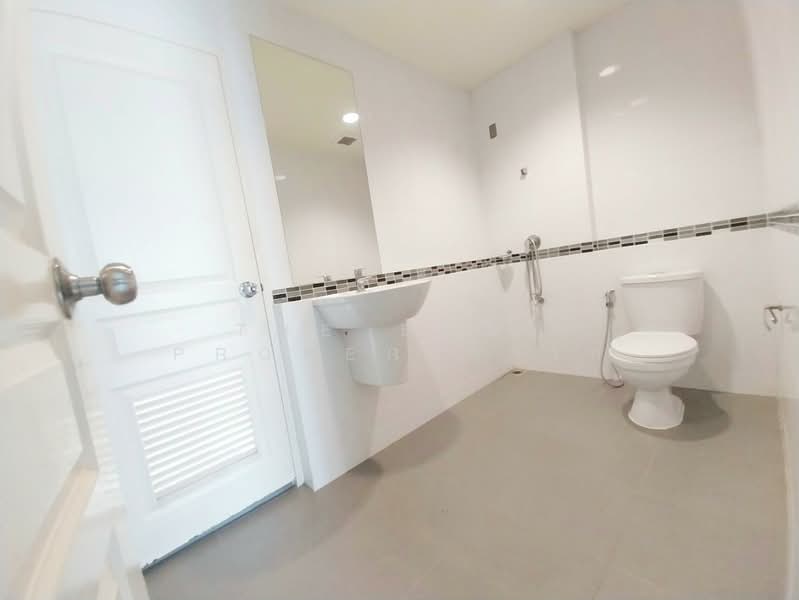 The Trop 2 Motorway-Ladkrabang, Bangkok, Prachapattana Road, Thab Yao, Lat Krabang, Bangkok, 3 Bedrooms, 100 sqm, Townhouse For Sale, by The Best Property ไก่, 500189801 - DDproperty.com