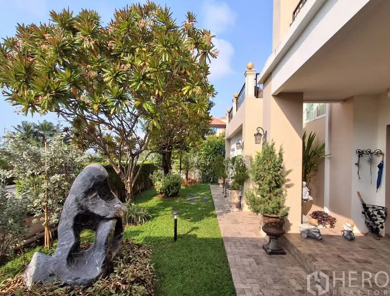 For Sale Detached House in Vintage Home Village 3 in Phla Ban Chang Rayong HRE00399, Rayong, Phla, Ban Chang, Rayong, 3 Bedrooms, 220 sqm, Single Detached House For Sale, by Hero Realtor Co., Ltd., 500189821 - DDproperty.com