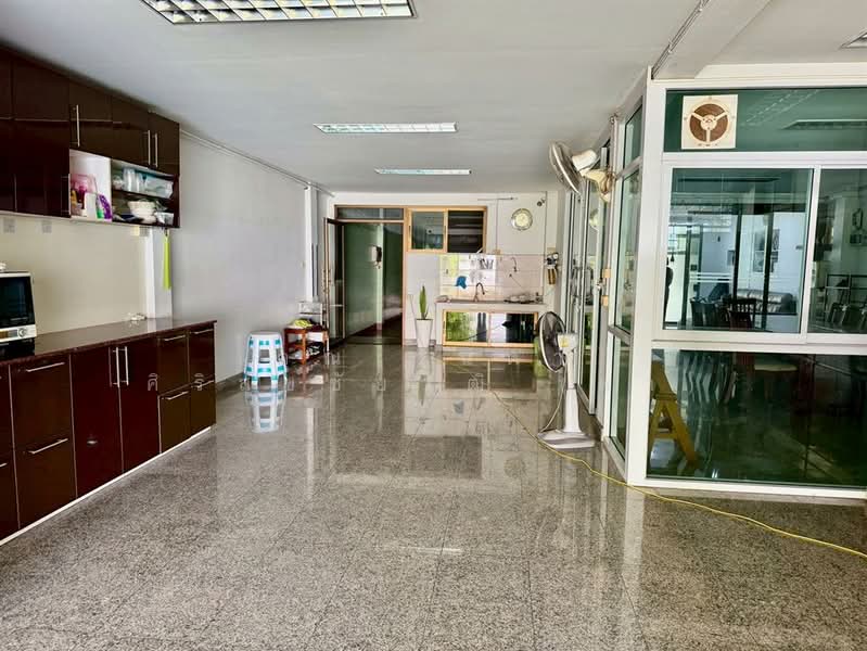 ทาวน์เฮ้าส์ 3.5 ชั้น 69.5 ตร.ว. ทาวน์เฮ้าส์ ซอยโชติวัฒน์ ถนนประชาชื่น เขตบางซื่อ, กรุงเทพ, บางซื่อ, บางซื่อ, กรุงเทพ, 300 ตร.ม., ทาวน์เฮ้าส์ ขาย, โดย คุณ วนิดา ศิริสุขชัยวุฒิ (ดา), 500189868 - DDproperty.com