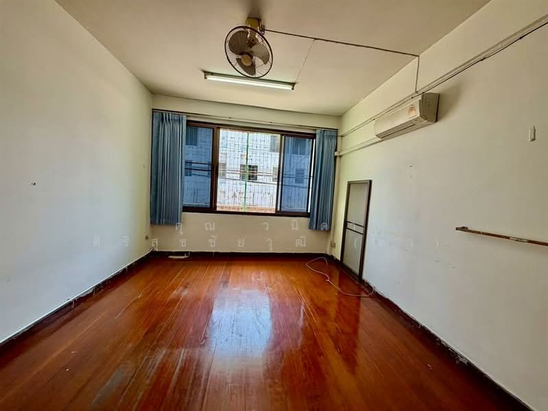 ทาวน์เฮ้าส์ 3.5 ชั้น 69.5 ตร.ว. ทาวน์เฮ้าส์ ซอยโชติวัฒน์ ถนนประชาชื่น เขตบางซื่อ, Bangkok, Bang Sue, Bang Sue, Bangkok, 7 Bedrooms, 300 sqm, Townhouse For Sale, by คุณ วนิดา ศิริสุขชัยวุฒิ (ดา), 500189868 - DDproperty.com