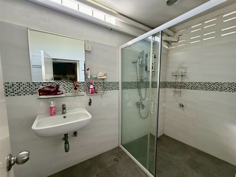 ทาวน์เฮ้าส์ 3.5 ชั้น 69.5 ตร.ว. ทาวน์เฮ้าส์ ซอยโชติวัฒน์ ถนนประชาชื่น เขตบางซื่อ, Bangkok, Bang Sue, Bang Sue, Bangkok, 7 Bedrooms, 300 sqm, Townhouse For Sale, by คุณ วนิดา ศิริสุขชัยวุฒิ (ดา), 500189868 - DDproperty.com