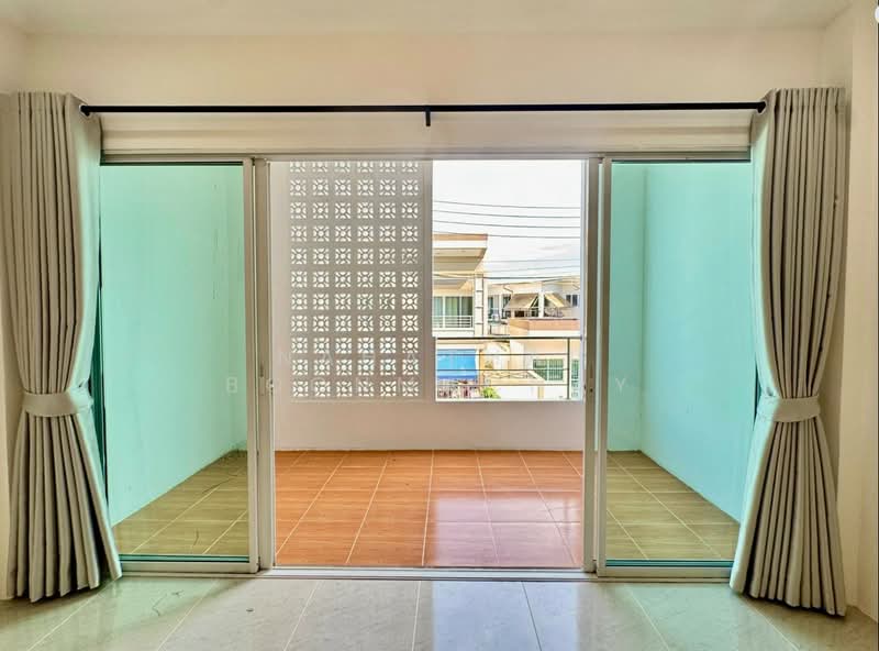 หมู่บ้านศิริมงคล หนองเกตุใหญ่, Chon Buri (Pattaya), Nong Pla Lai, Bang Lamung (Pattaya), Chon Buri (Pattaya), 3 Bedrooms, 80 sqm, Townhouse For Sale, by Nahathai Boonmachay, 500189875 - DDproperty.com