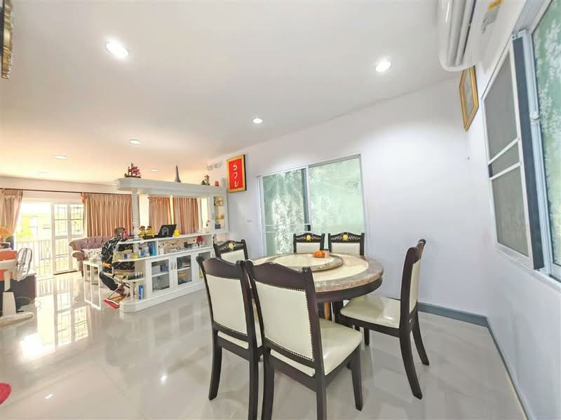 Sena Ville Borommaratchachonnani-Sai 5, Nakhon Pathom, Bang Toei, Sam Phran, Nakhon Pathom, 4 Bedrooms, 340 sqm, Single Detached House For Sale, by คุณ กันตภณ จักกาวิรักษ์ (บอย), 500189890 - DDproperty.com