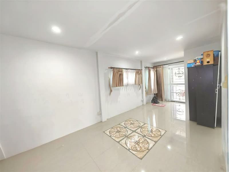 Sena Ville Borommaratchachonnani-Sai 5, Nakhon Pathom, Bang Toei, Sam Phran, Nakhon Pathom, 4 Bedrooms, 340 sqm, Single Detached House For Sale, by คุณ กันตภณ จักกาวิรักษ์ (บอย), 500189890 - DDproperty.com