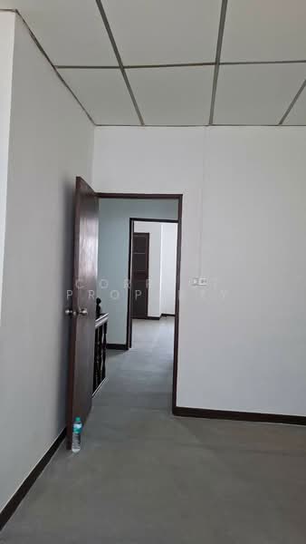 หมู่บ้านศรีประจักษ์, Bangkok, Rat Phatthana, Saphan Sung, Bangkok, 2 Bedrooms, 17 sqm, Townhouse For Rent, by Correct Property, 500189930 - DDproperty.com