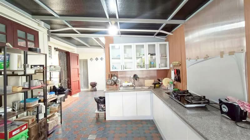 บ้านเดี่ยว + อพาร์ทเม้นท์ 2 ชั้น 205.4 ตร.ว. ซอยสี่ไชยทอง33 ใกล้เซ็นทรัลแจ้งวัฒนะ, Nonthaburi, Bang Talat, Pak Kret, Nonthaburi, 4 Bedrooms, 1,000 sqm, Single Detached House For Sale, by คุณ ชนะพันธุ์ แก้วศรีพจน์ (ต่อ), 500189962 - DDproperty.com