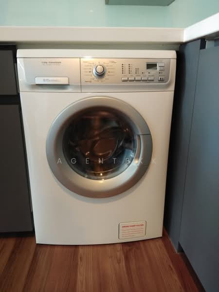 Ivy Ampio, Bangkok, 48 Ratchadaphisek Road, Huai Khwang, Huai Khwang, Bangkok, 1 Bedroom, 39 sqm, Condo For Rent, by Agentbkk, 500189963 - DDproperty.com