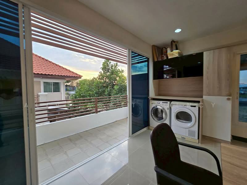 ขายทาวน์โฮม 4ชั้น โครงการ SMART PLUS นวมินทร์70 47.2 ตรว., Bangkok, Khlong Kum, Bueng Kum, Bangkok, 3 Bedrooms, 320 sqm, Townhouse For Sale, by ALive Asset Agency, 500189977 - DDproperty.com