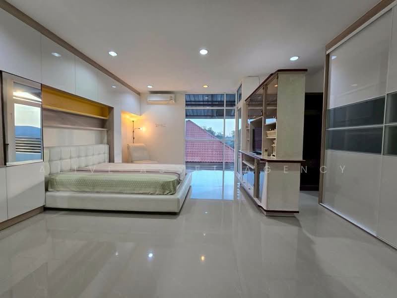 ขายทาวน์โฮม 4ชั้น โครงการ SMART PLUS นวมินทร์70 47.2 ตรว., Bangkok, Khlong Kum, Bueng Kum, Bangkok, 3 Bedrooms, 320 sqm, Townhouse For Sale, by ALive Asset Agency, 500189977 - DDproperty.com