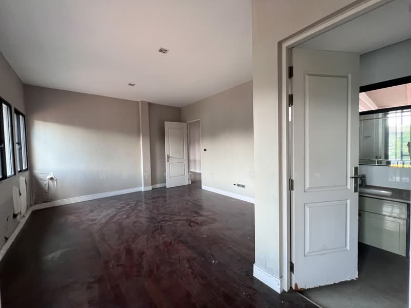 Nantawan Pinklao-Sathorn, Bangkok, Soi Ratchaphruek 24, Ratchaphruek Road, Taling Chan, Taling Chan, Bangkok, 6 Bedrooms, 550 sqm, Single Detached House For Sale, by ภัสสร์ปภา นิลคช, 500190037 - DDproperty.com