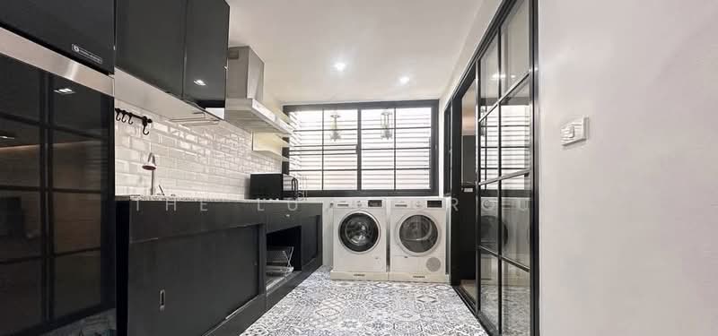 Loft-Style Townhome in Ekkamai, กรุงเทพ, คลองเตย, คลองเตย, กรุงเทพ, 220 ตร.ม., ทาวน์เฮ้าส์ ให้เช่า, โดย The Luxe Group, 500190039 - DDproperty.com