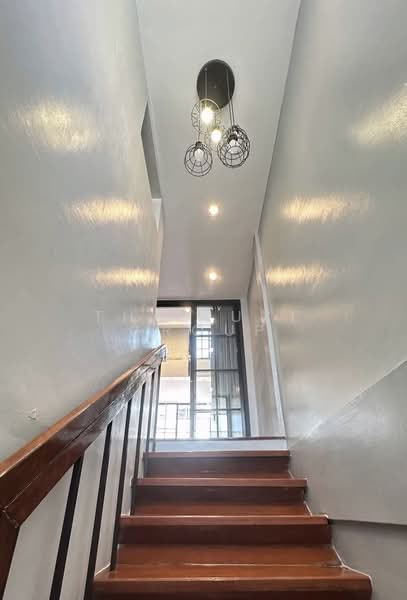 Loft-Style Townhome in Ekkamai, กรุงเทพ, คลองเตย, คลองเตย, กรุงเทพ, 220 ตร.ม., ทาวน์เฮ้าส์ ให้เช่า, โดย The Luxe Group, 500190039 - DDproperty.com