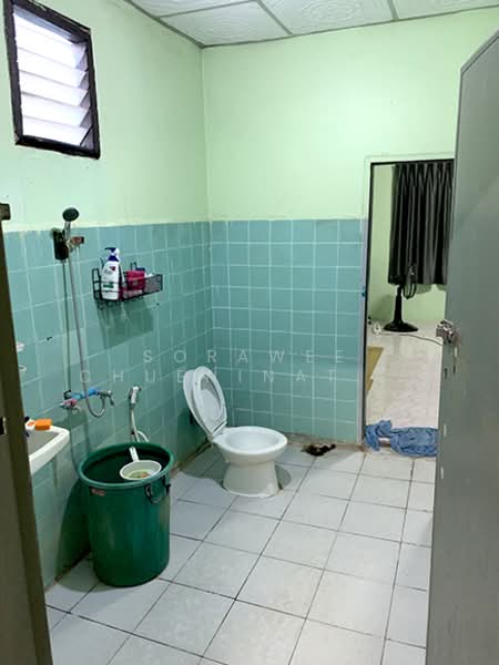 ขาย ทาวน์เฮ้าส์มิตรประชา 43 ติวานนท์ 46, Nonthaburi, ติวานนท์, Ban Mai, Pak Kret, Nonthaburi, 2 Bedrooms, 130 sqm, Townhouse For Sale, by Sorawee Chueninatthabodee, 500190061 - ห้องน้ำชั้นบน เดินทะลุถึงกันได้  - DDproperty.com