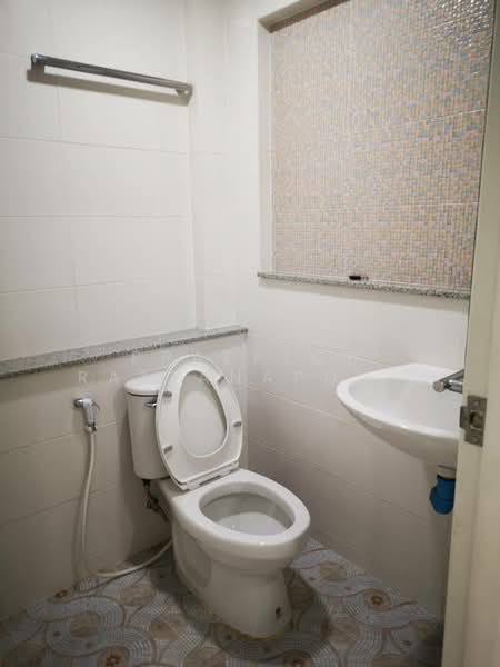 Maneeya Ville, Bangkok, Soi Wachiratham Sathit 12, Bang Chak, Phra Khanong, Bangkok, 2 Bedrooms, 100 sqm, Single Detached House For Rent, by Praeploy Rattanapornnapapatch, 500190087 - DDproperty.com