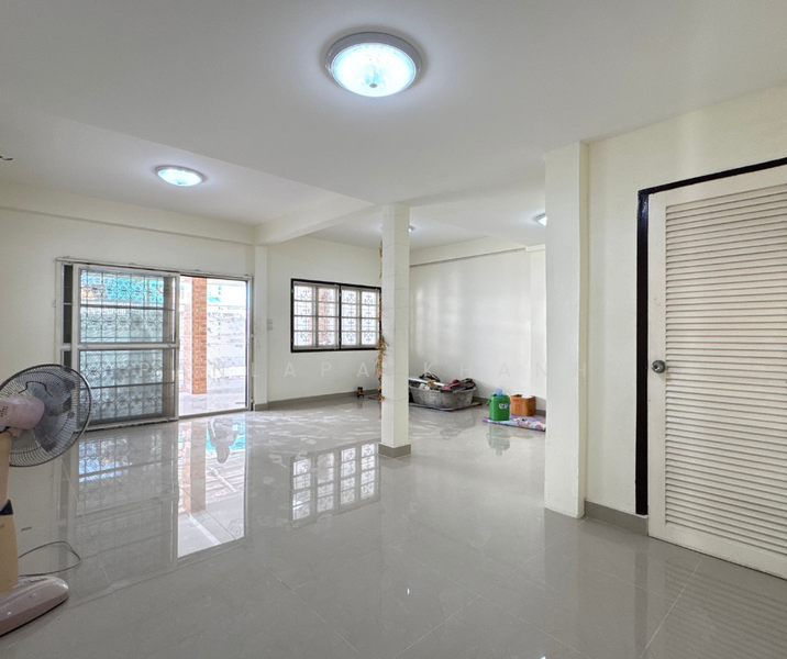 ไทรม้า, Nonthaburi, รัตนาธิเบศร์, Sai Ma, Muang Nonthaburi, Nonthaburi, 6 Bedrooms, 300 sqm, Semi-Detached House (Twin House) For Sale, by Panlapa Khanha, 500190101 - DDproperty.com