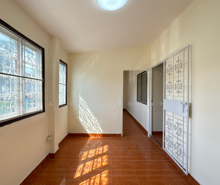 ไทรม้า, Nonthaburi, รัตนาธิเบศร์, Sai Ma, Muang Nonthaburi, Nonthaburi, 6 Bedrooms, 300 sqm, Semi-Detached House (Twin House) For Sale, by Panlapa Khanha, 500190101 - DDproperty.com